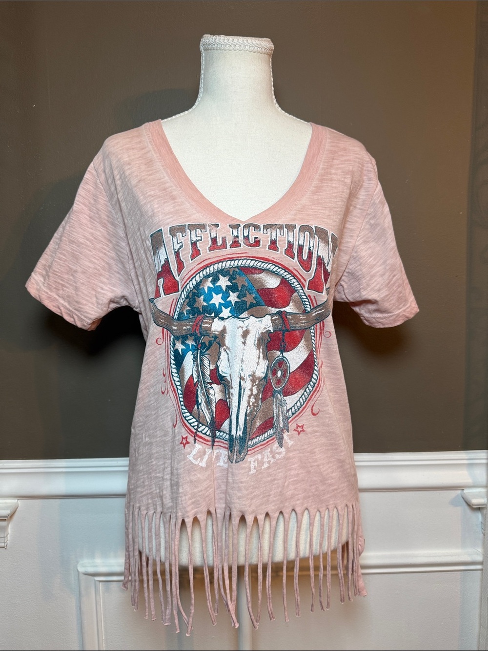 Affliction‎ Live Fast Fringe Graphic Tee Distressed Boho Western Pink L